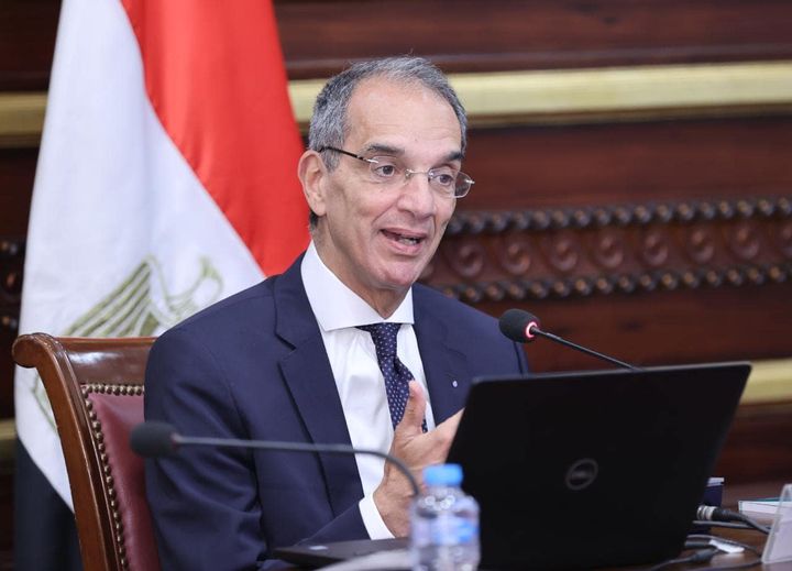 الدكتور/ عمرو طلعت وزير الاتصالات وتكنولوجيا المعلومات يستعرض استراتيجية وزارة الاتصالات وتكنولوجيا 45351
