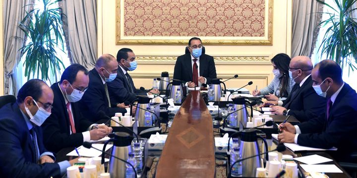 رئيس الوزراء يتابع مع رئيس التنظيم والإدارة ملفي إعادة هيكلة الجهاز الإداري للدولة والمسابقات المركزية 53486