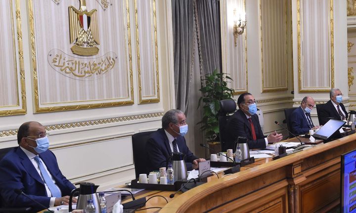 في اجتماع مجلس المحافظين برئاسته: رئيس الوزراء يتابع موقف توريد القمح وتوافر السلع الأساسية واستعدادات 61543