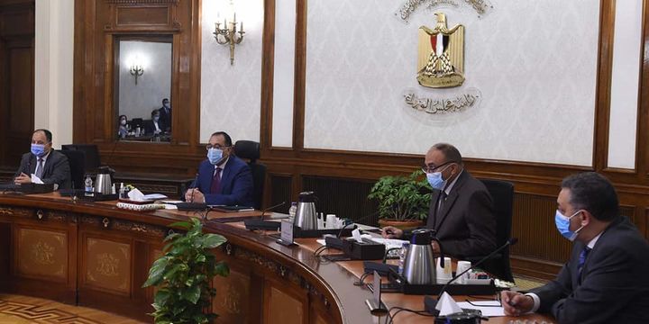 خلال لقائه بعدد من رؤساء البنوك والشركات الكبرى: رئيس الوزراء: مؤتمر تغير المناخ COP27 فرصة مهمة من أجل مزيد من 67757