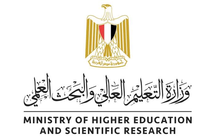 وزير التعليم العالي يستعرض تقريرًا حول إنجازات أكاديمية السادات للعلوم الإدارية خلال العام 2021/2022 • توقيع 3 76440