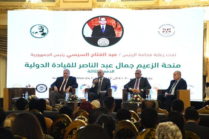وزارة الشباب والرياضة: تحت رعاية رئيس الجمهورية جلسة نقاشية حول دور مراكز الأبحاث والفكر في 76733