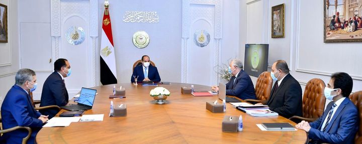 اجتمع السيد الرئيس عبدالفتاح السيسي اليوم مع الدكتور مصطفى مدبولي رئيس مجلس الوزراء، والسيد السيد القصير 90465