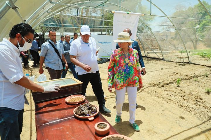 فى إطار إعلان مدينة الخارجة أول مدينة صديقة للبيئة والمناخ ضمن احتفالات مصر بيوم البيئة العالمى ٢٠٢٢ : 93696