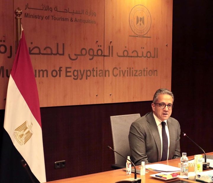 ٢٤ يوليو ٢٠٢٢ - وزير السياحة والآثار يترأس اجتماع مجلس إدارة هيئة المتحف القومي للحضارة المصرية - مجلس 13650
