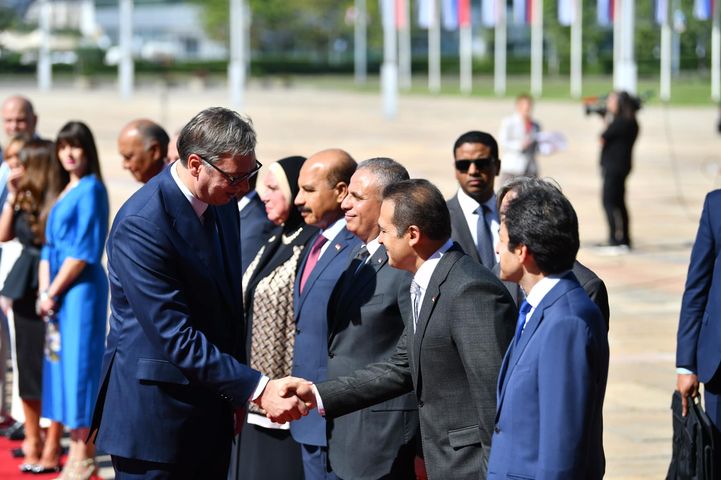 عقد السيد الرئيس عبد الفتاح السيسي اليوم في بلجراد مباحثات على مستوى القمة مع الرئيس الصربي ألكسندر فوتشيتش 14791