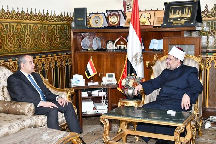 وزارة الطيران المدني: خلال توقيع بروتوكول تعاون مشترك بين وزارتى الطيران المدنى والأوقاف 19971