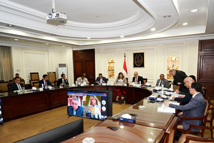 وزير الإسكان يترأس اجتماع مجلس إدارة الهيئة العامة للتنمية السياحية ترأس الدكتور عاصم الجزار، وزير 43260
