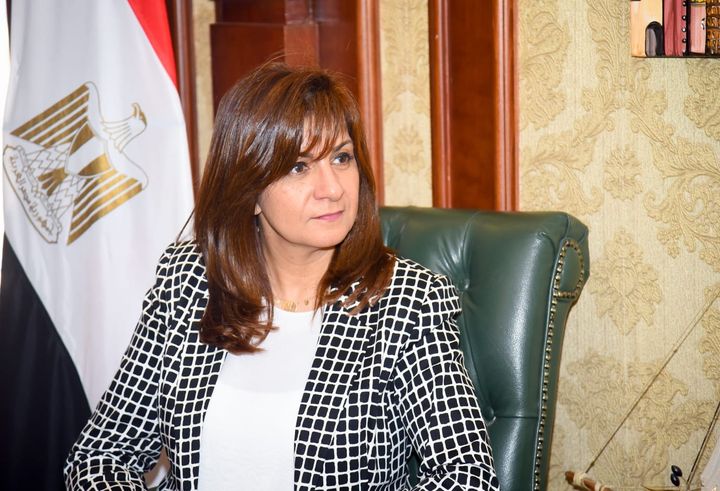وزارة الدولة للهجرة وشئون المصريين بالخارج: وزيرة الهجرة تتواصل مع الطبيب المصري المعتدى عليه 46692