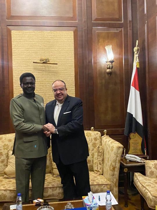 السفير المصري لدى السودان يلتقي حاكم إقليم دارفور ***** التقى السفير حسام عيسى، سفير جمهورية مصر العربية 62992
