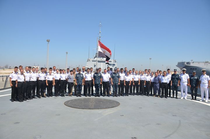 المتحدث العسكرى : القوات البحرية تنظم زيارات لعدد من السفن البحرية للدول الصديقة والشقيقة خلال إنتظارها 63215