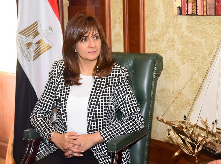 وزيرة الهجرة تتابع حالة طفل مصري بالسعودية مصاب بسرطان الدم … 64908