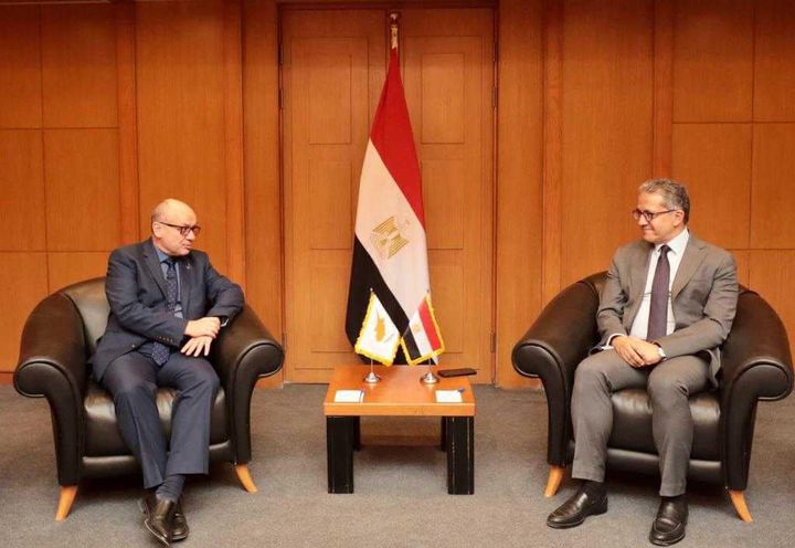 ١٩ يوليو ٢٠٢٢ - وزير السياحة والآثار يستقبل سفير قبرص بالقاهرة قبيل انتهاء فترة توليه مهام منصبه كسفير 75279
