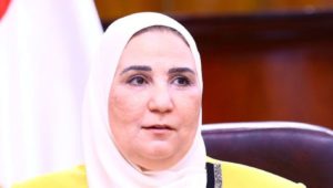 بيان صادر عن وزارة التضامن الاجتماعي: 
وزيرة التضامن الاجتماعي تتابع حادث تصادم طريق سوهاج الصحراوي