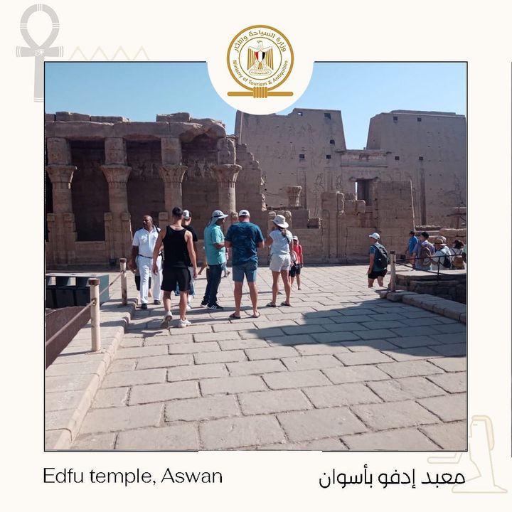 295933921_423880563106829_58870891639001