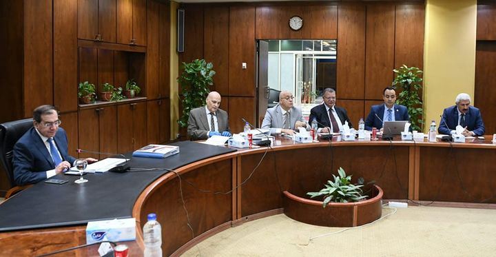 وزارة البترول والثروة المعدنية: اعتماد نتائج أعمال شركتى التعاون و مصر للبترول عن عام 2021/2022 15796