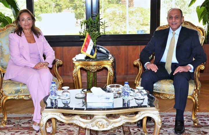 وزارة الطيران المدني: وزير الطيران يبحث مع مفوضة الطاقة والبنية التحتية بالاتحاد الإفريقي سبل 22261