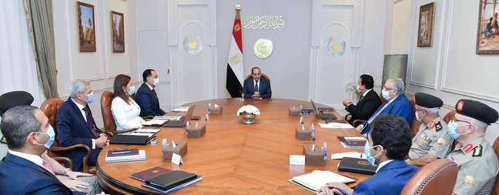 السيد الرئيس عبد الفتاح السيسي يتابع مستجدات إنشاء منظومة المخازن الاستراتيجية للدواء 29521