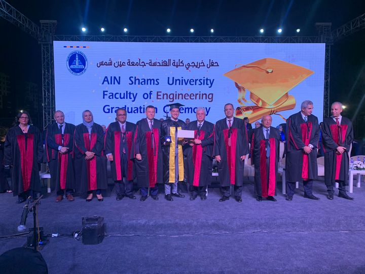 وزير التعليم العالي يشهد حفل تخرج دفعة عام 2022 من طلاب كلية الهندسة بجامعة عين شمس شهد د 32493