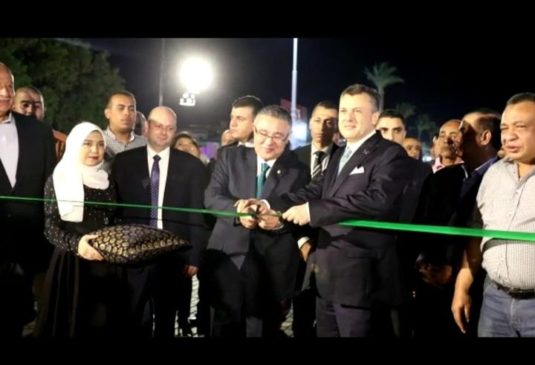 30 سبتمبر 2022 - وزير السياحة والآثار ومحافظ البحر الأحمر يفتتحان أعمال التطوير بأكبر ممشى سياحي 35144