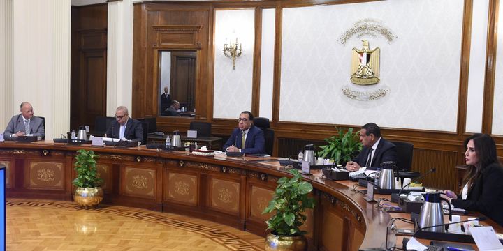 رئيس الوزراء يُتابع مشروعات التطوير بـ القاهرة عقد الدكتور مصطفى مدبولي، رئيس مجلس الوزراء، اجتماعاً، 49475
