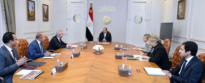 السيد الرئيس يوجه بالبدء فى التعاون مع مجموعة ميرسك العالمية لإنشاء شبكة وطنية متكاملة في مصر لإنتاج وتوزيع 67470