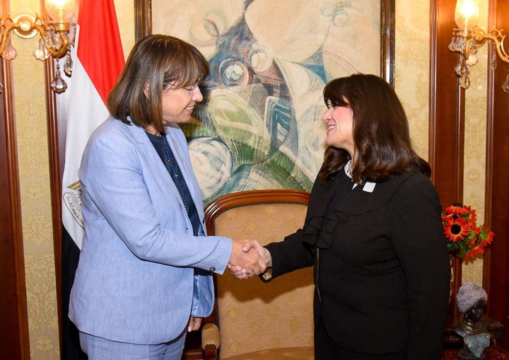 وزيرة الهجرة تستقبل منسق الأمم المتحدة في مصر لتعزيز التعاون وتبادل الخبرات في عدة ملفات … 69642