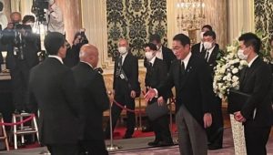 بيان صادر عن وزارة النقل: 
مصر تشارك في الجنازة الرسمية لرئيس وزراء اليابان الأسبق شينزو آبي 
الفريق