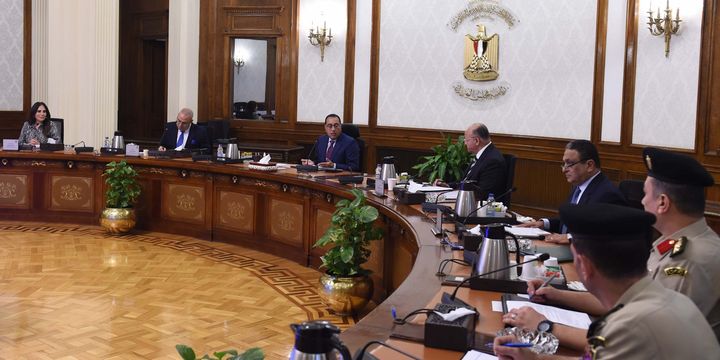 رئيس الوزراء يتابع الموقف التنفيذي لمشروع ممشى أهل مصر وحل مشكلات المستثمرين بمحافظة القاهرة عقد الدكتور 73545