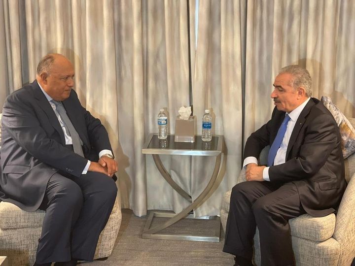 وزارة الخارجية: وزير الخارجية يلتقي رئيس الوزراء الفلسطيني في نيويورك التقى السيد سامح 73805