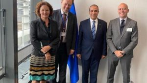 سفير مصر في بروكسل يناقش مع مسئولى المفوضية الأوروبية الترتيبات الخاصة بمؤتمر الأمم المتحدة للتغير المناخي