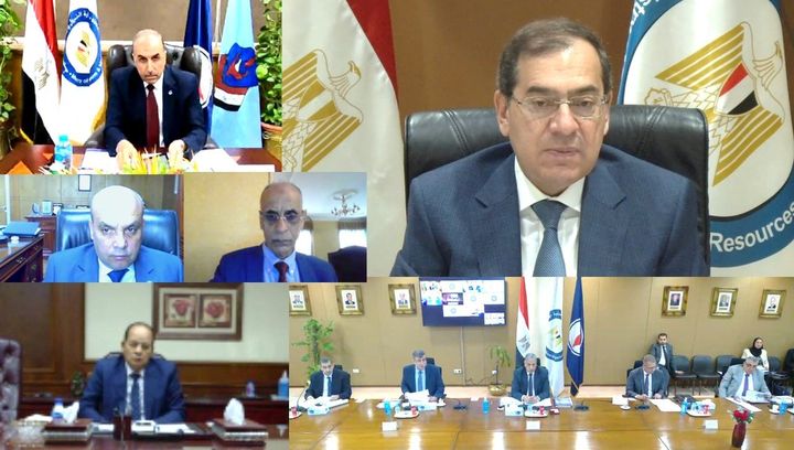 وزارة البترول والثروة المعدنية: ترأس المهندس طارق الملا وزير البترول والثروة المعدنية باكورة 86095
