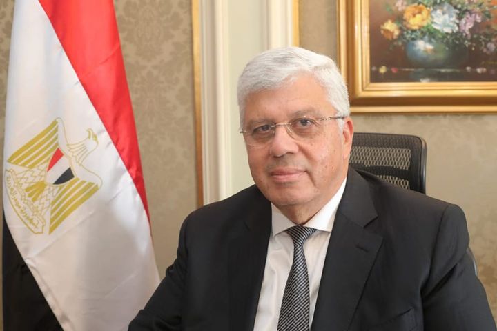 وزير التعليم العالي يصدر قرارًا بإغلاق كيان وهمي بمحافظة كفر الشيخ * تكثيف جهود لجان الضبطية القضائية 94967