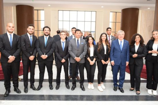 المتحدث العسكرى : القوات المسلحة تنظم زيارة لرئيس اللجنة الأولومبية الدولية لمدنية مصر الدولية للألعاب 97832