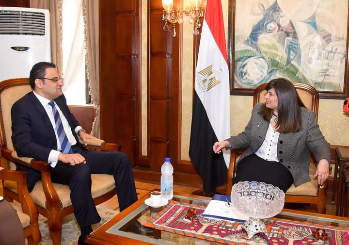 وزارة الدولة للهجرة وشئون المصريين بالخارج: وزيرة الهجرة تلتقي سفير مصر في التشيك لتعزيز 29720