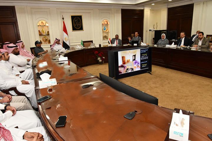 وزارة الإسكان والمرافق والمجتمعات العمرانية: مسئولو الإسكان يلتقون وفدا سعوديا لعرض التجربة 37022
