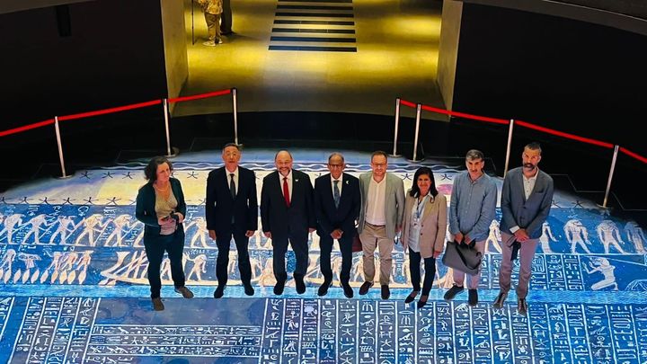 ٤ اكتوبر ٢٠٢٢ المتحف القومي للحضارة المصرية يستقبل وفدا من مؤسسة فريدريش ايبرت الألمانية في 92415