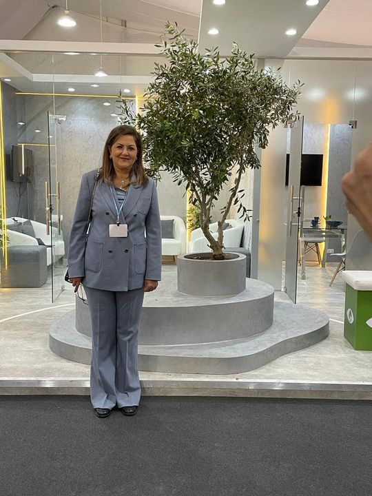 وزيرة التخطيط والتنمية الاقتصادية تتفقد جناح الوزارة في فعاليات مؤتمر الأطراف لاتفاقية الأمم المتحدة 14442