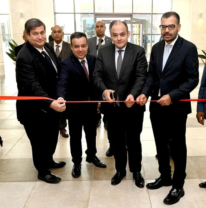 وزارة التجارة والصناعة: بمشاركة 1200 من كبرى العلامات التجارية وزير التجارة والصناعة يفتتح 4 18813