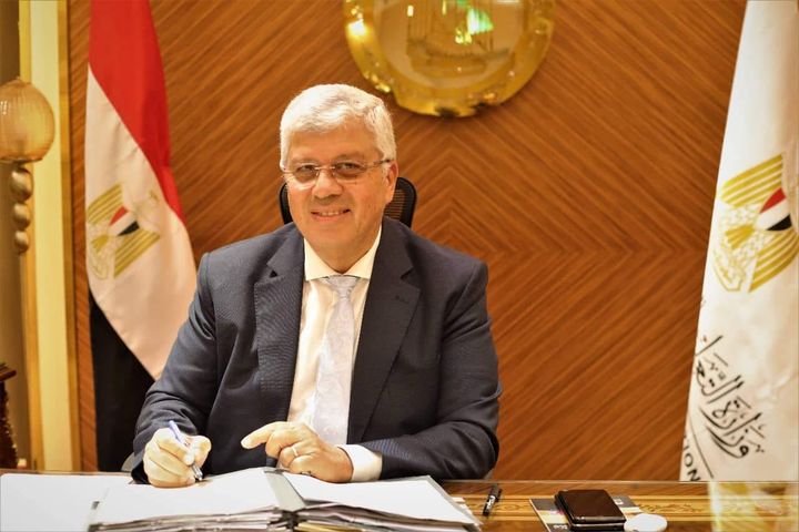 التعليم العالى والبحث العلمى: تيودور بلهارس ينظم ندوته الثانية حول تأثير التغير المناخى على الصحة والنظام 26016
