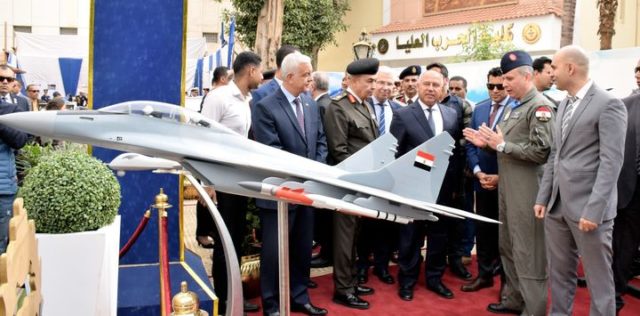 المتحدث العسكرى خير أجناد الأرض : أكاديمية ناصر العسكرية للدراسات العليا تنظم عرضاً تقديمياً ليوم جمهورية 53350