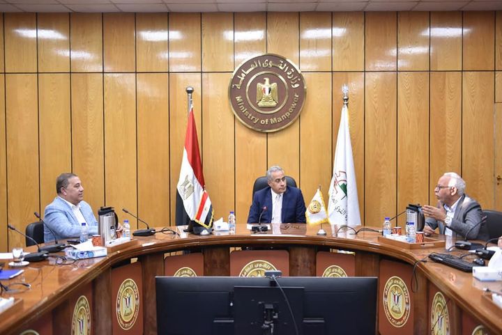وزارة القوى العاملة: القوى العاملة تشهد علىاتفاقية جماعية تَوافّقَ عليها ممثلىالإدارة 59503