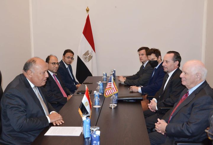 وزير الخارجية يعقد اجتماعاً مع مجموعة من أعضاء مجلس الشيوخ الأمريكي ومساعديهم ****** عقد السيد سامح شكري 64368