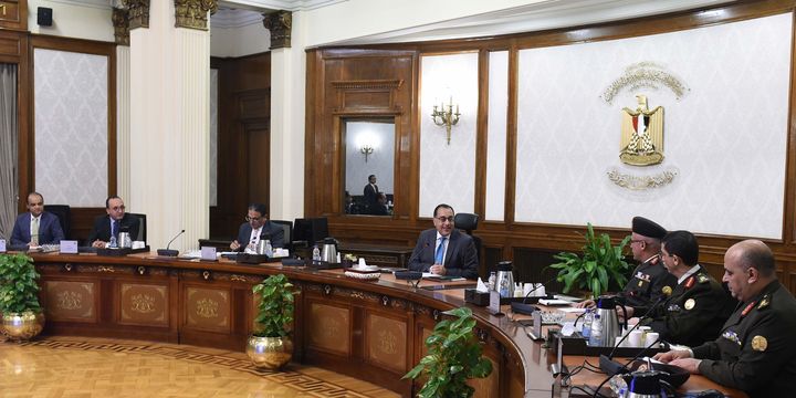 رئيس الوزراء يتابع موقف تنفيذ مشروعيْ ممشى أهل مصر وتطوير محور 26 يوليو عقد الدكتور مصطفى مدبولي، رئيس 78380
