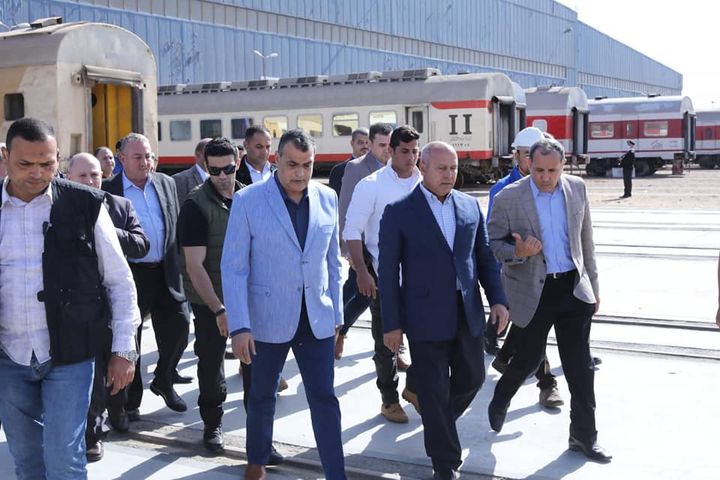 وزارة النقل: وزيرا النقل والدولة للإنتاج الحربي يتفقدان ورش كوم ابوراضي المتخصصة في إجراء 86189