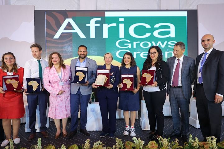 COP27 live from the GreenZone | The Africa Grows Green Awards The Africa Grows Green Awards celebrates climate action entrepreneurship from around the world who are judged on their impact, 92746