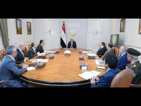 الرئيس عبد الفتاح السيسي يتابع نشاط ومشروعات المنطقة الاقتصادية لقناة السويس hqdefaul 65