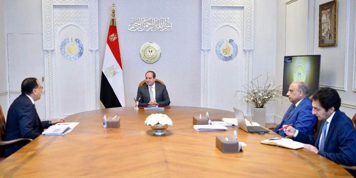 السيد الرئيس عبد الفتاح السيسي يتابع تطوير شركات قطاع الأعمال العام، ويوجه بمواصلة جهود تطوير شركات قطاع 31528