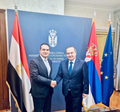 سفير جمهورية مصر العربية في صربيا يناقش علاقات التعاون الثنائي مع وزير الخارجية الصربي التقى السفير 49541