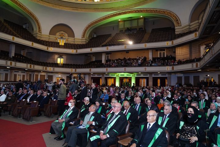 جامعة القاهرة تكرم وزيرة البيئة خلال الاحتفال بيوم العلم السابع عشر لجهودها وإسهاماتها المتميزة فى العمل 80373